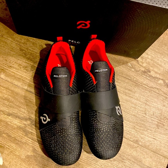 Peloton Alto Cycling Shoes - US 9.5M / 11W - Excellent Condition - Picture 3 of 6